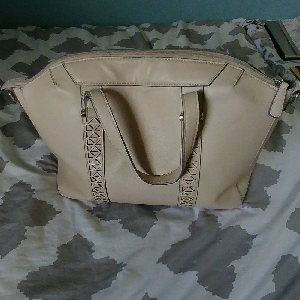Mossimo cream pattern detailed hand bag
