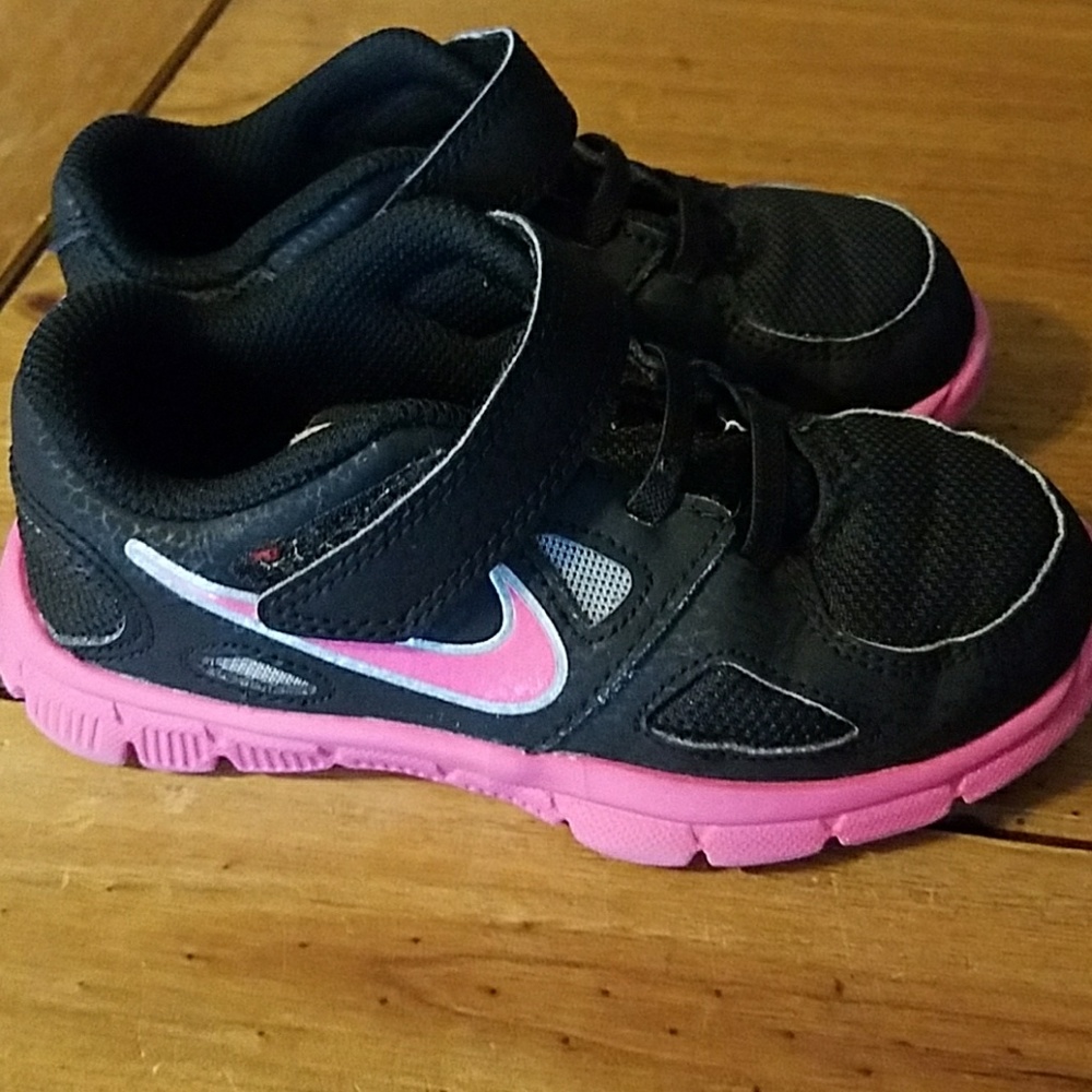 Girls Nike Shoes