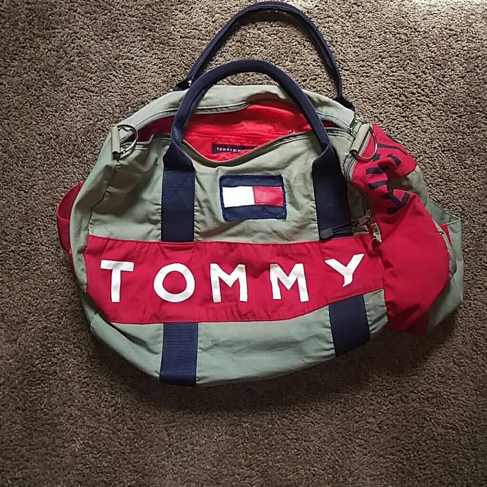 Vintage Tommy Hilfiger duffle bag