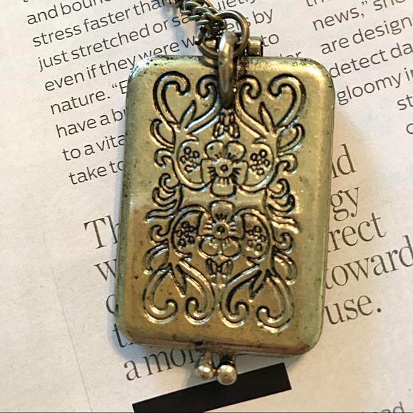 NEW Vintage Look Bird Locket Long Necklace - Picture 3 of 6