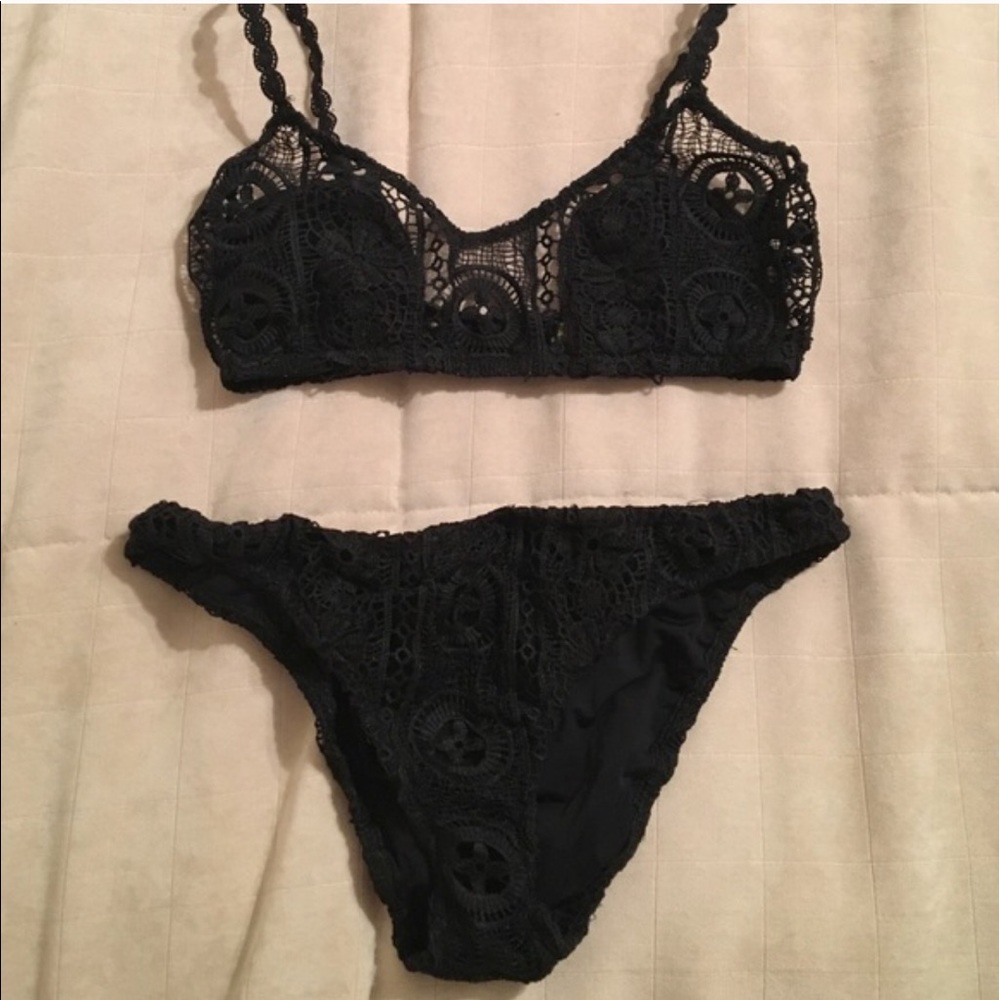Pacsun crotchet bikini