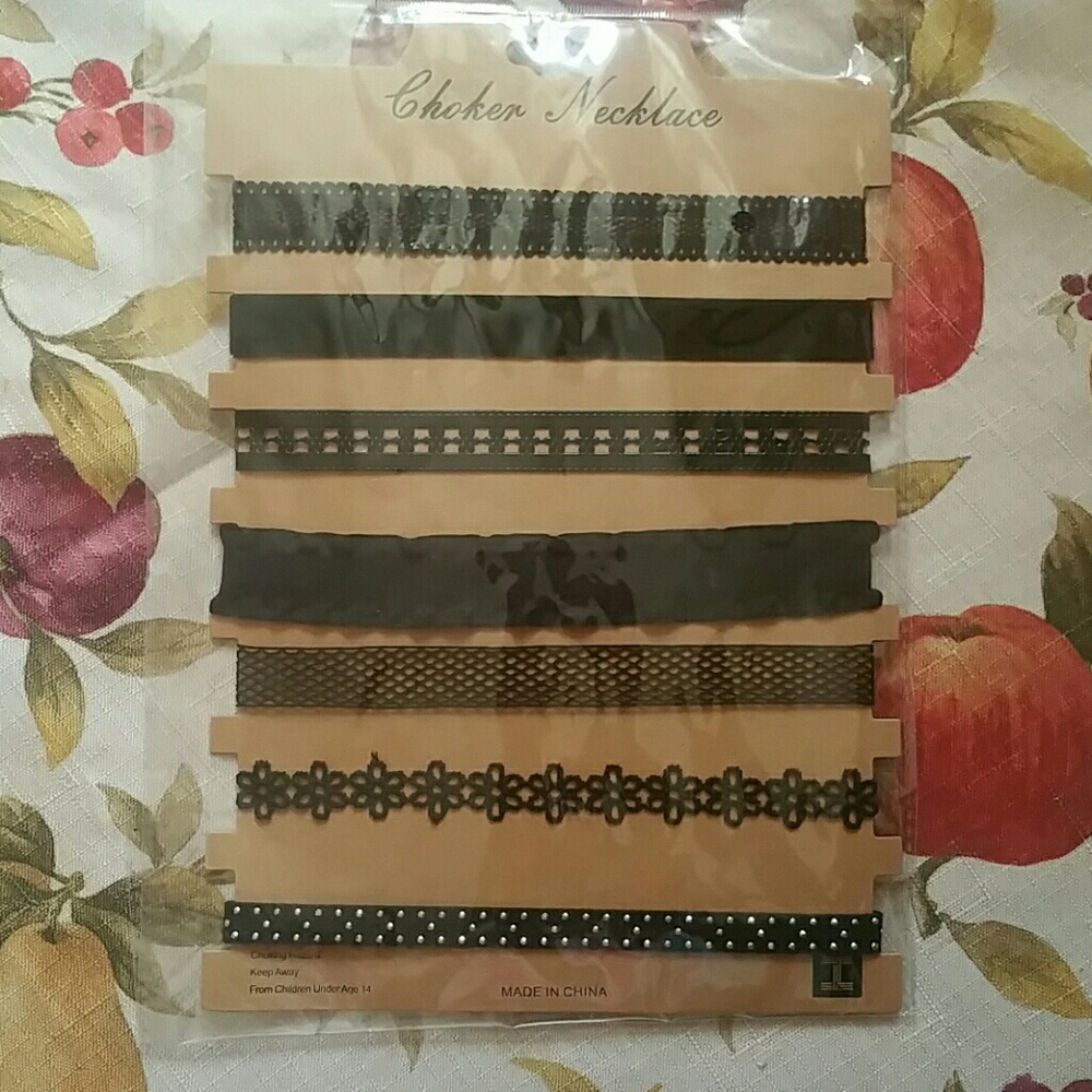 Choker Necklace