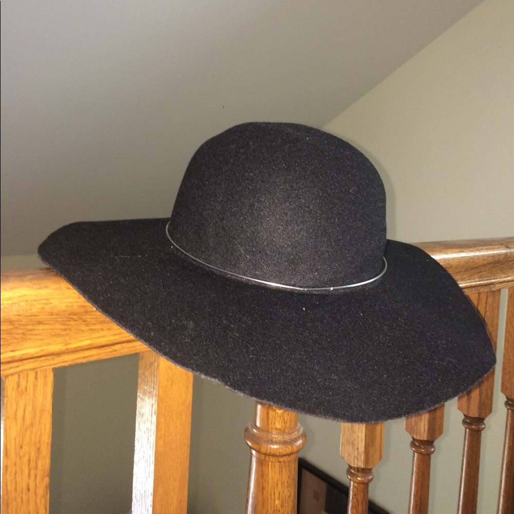 Charlotte Ruse Brim Fedora Hat