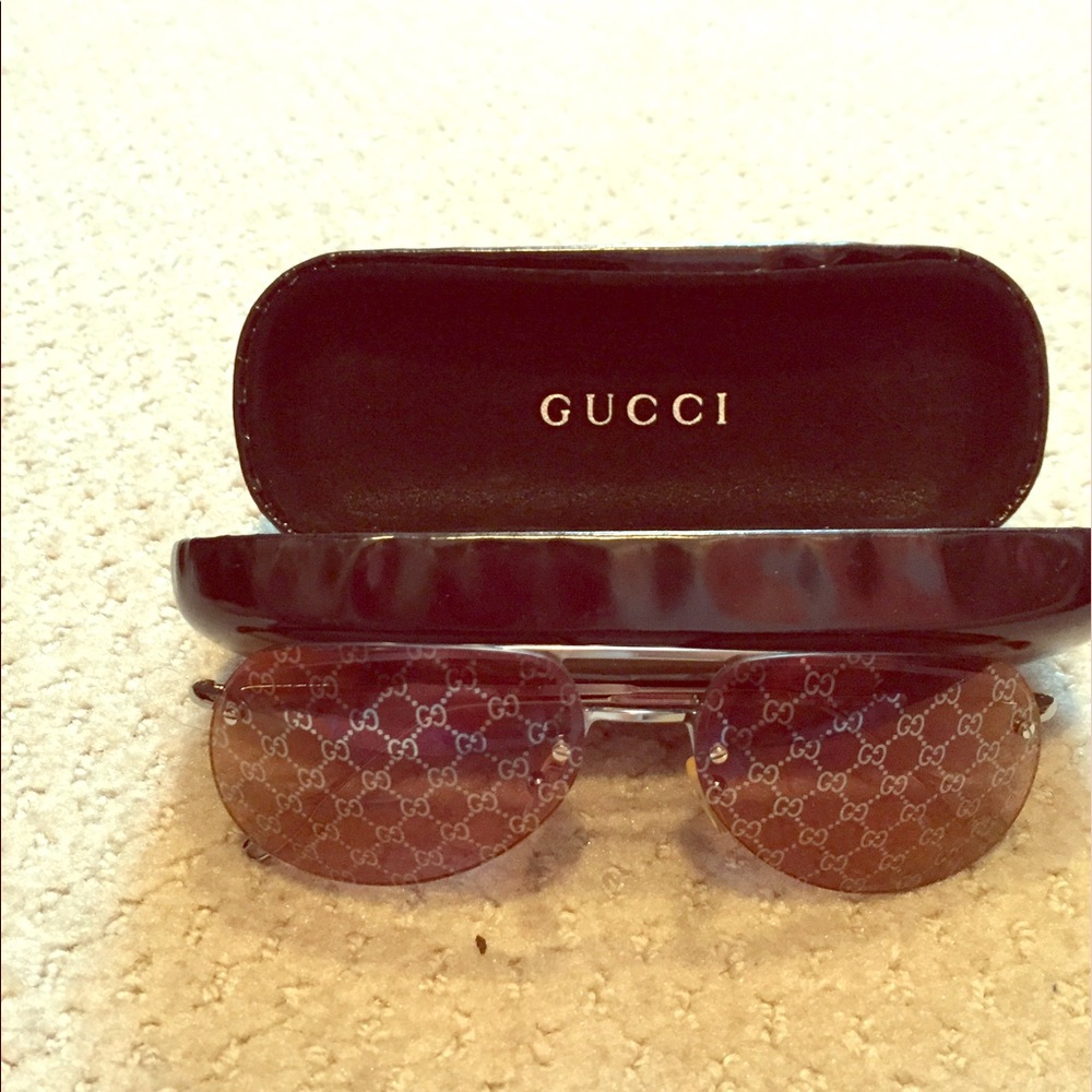 Gucci Aviator sunglasses.