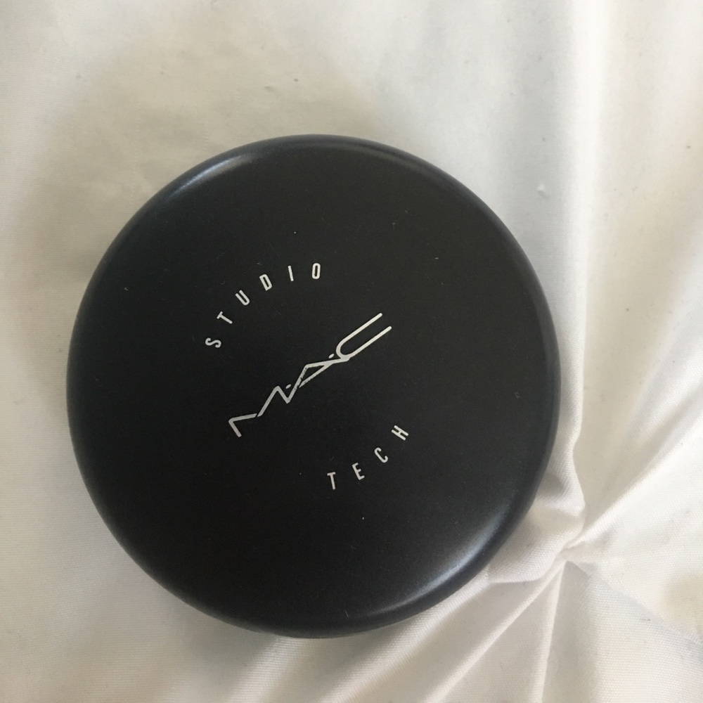 MAC studio tech foundation