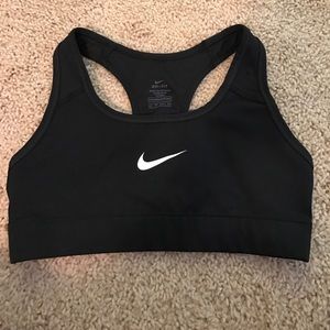 nike black sports bra
