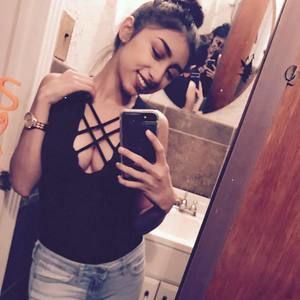 Meet your Posher, Andrea