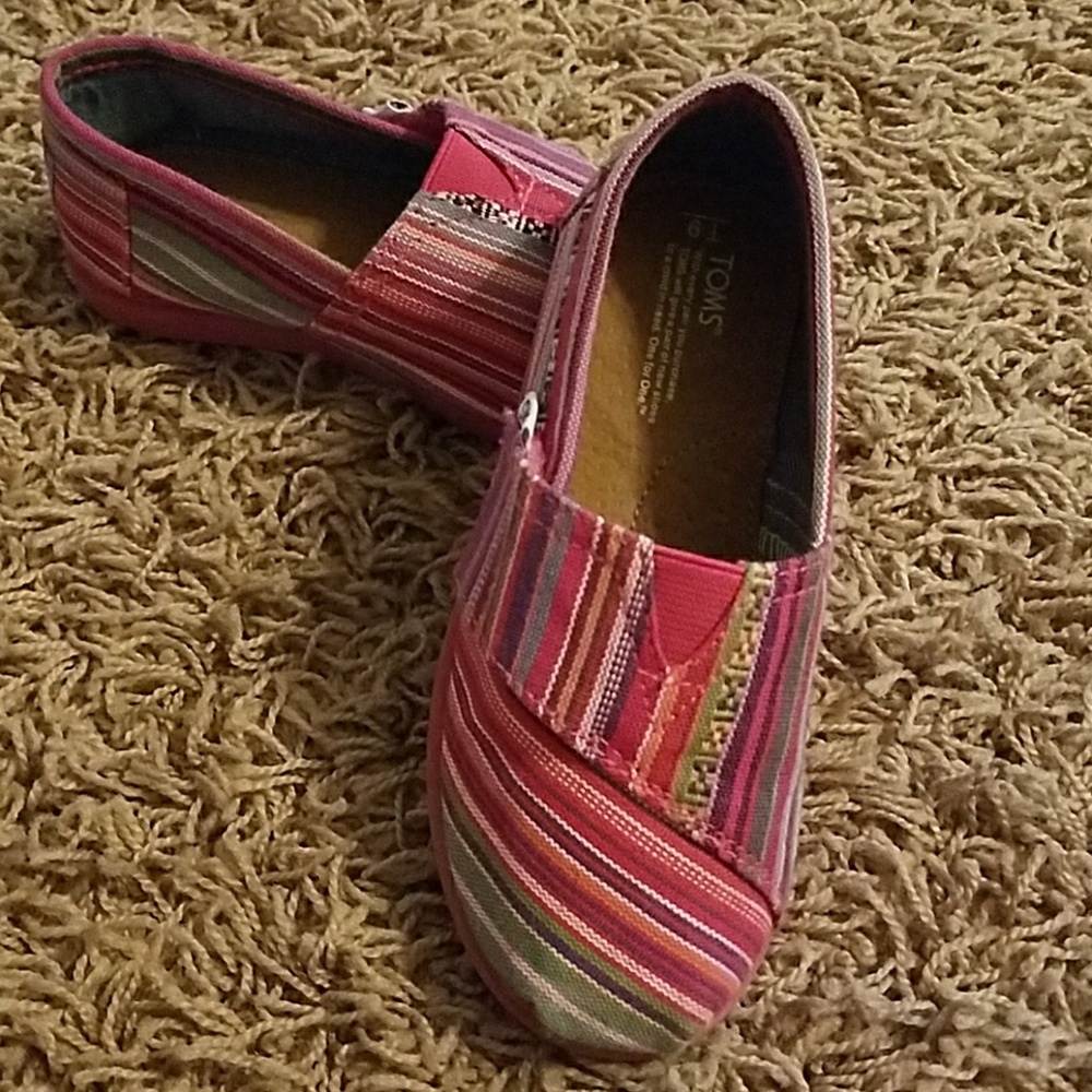 Girls Toms