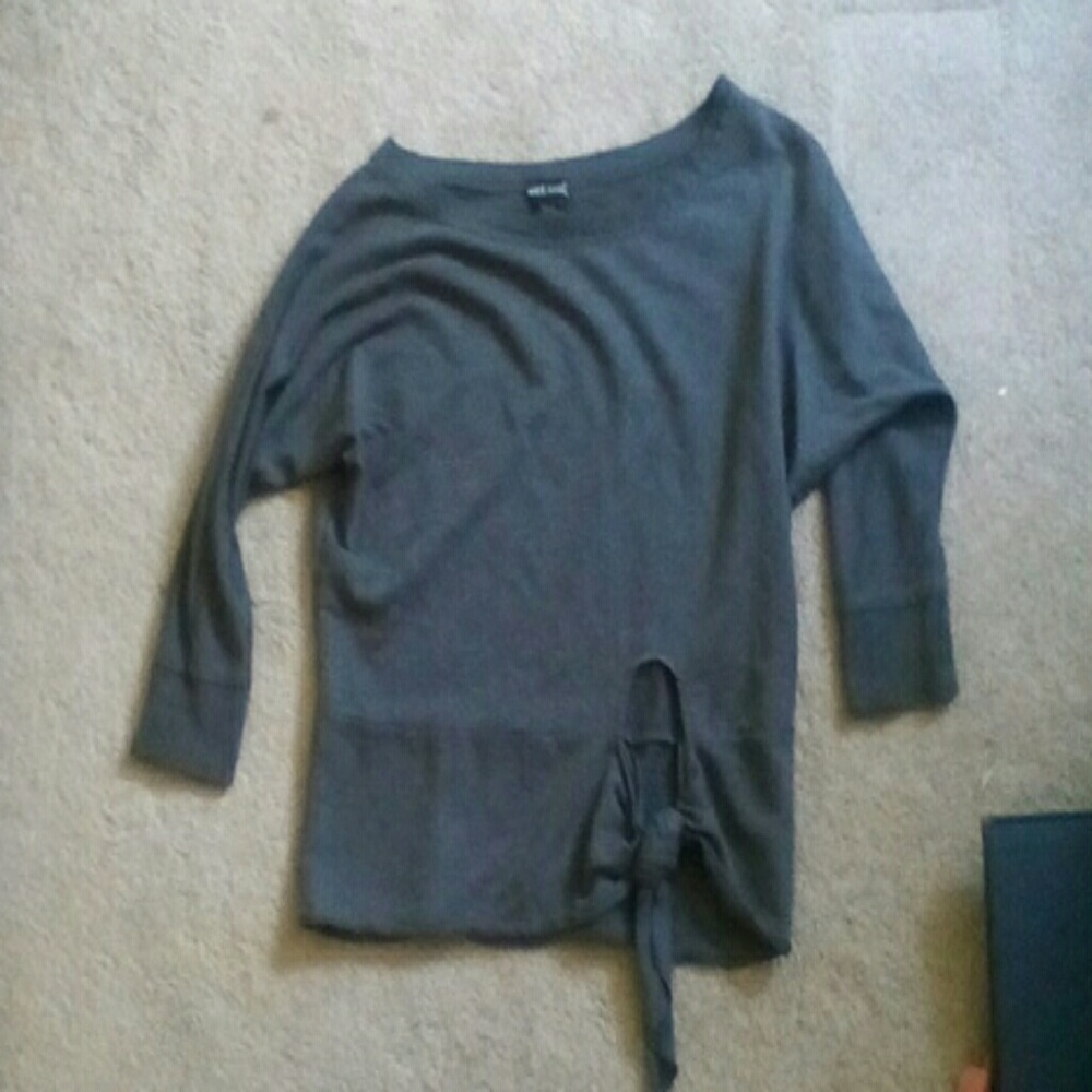 Grey tie up sweatshirt half sleeve