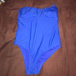 One piece swim suit
