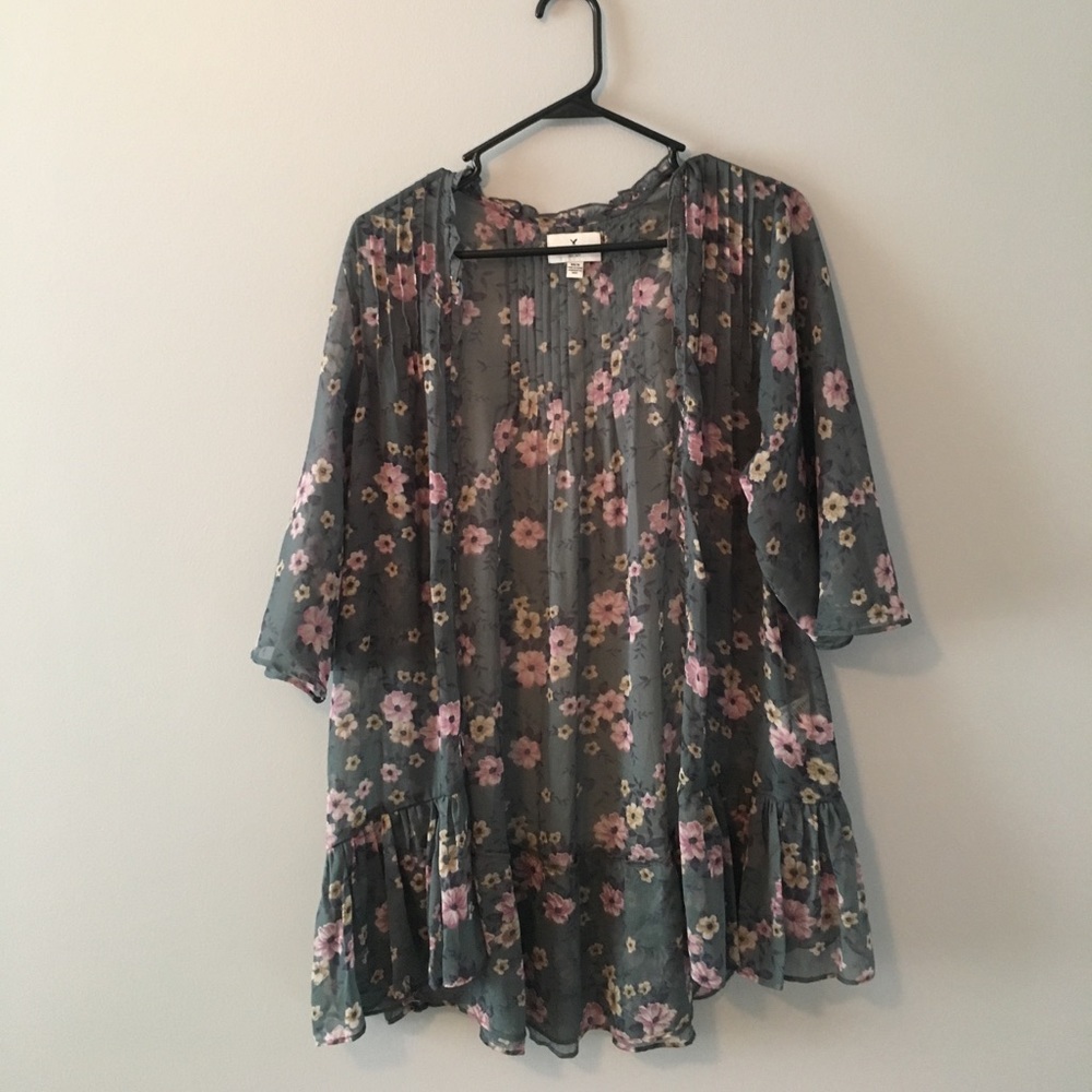 American Eagle green floral kimono