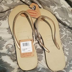 Havaianas flip flops NWT
