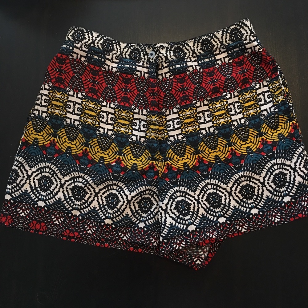 Cute High waisted SM patterned Shorts 💃🏻