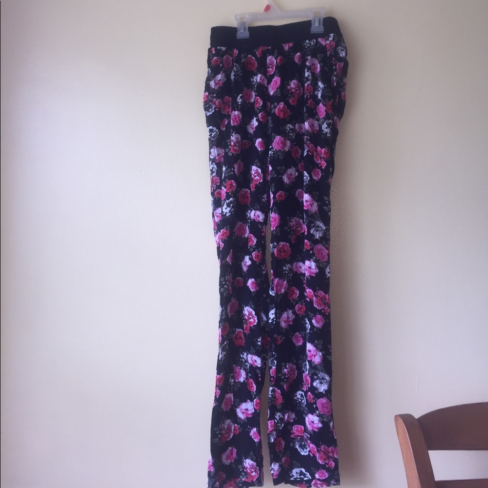 Light weight flowy joggers