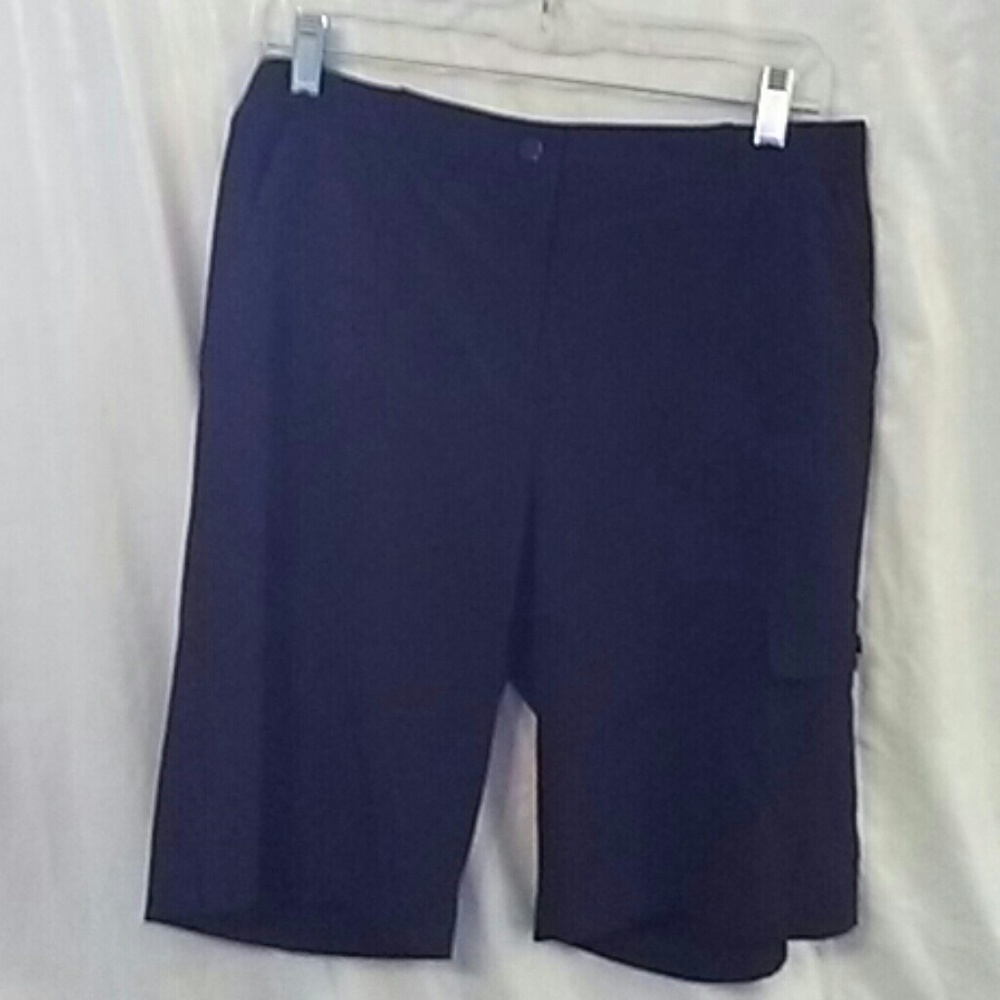 Chico's zenergy black shorts size 1