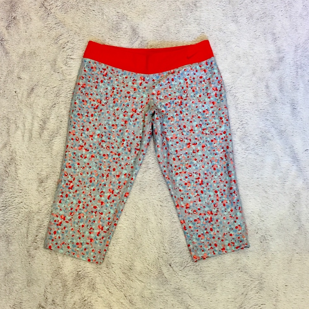 Nike Dri-Fit Legend 2.0 Allover print Capri