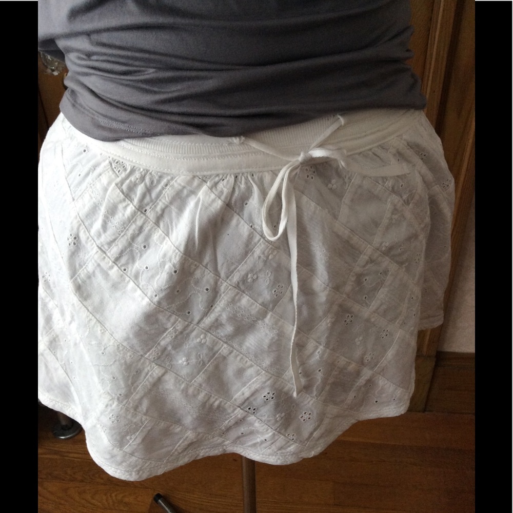 White Cotton Patchwork Mini Skirt