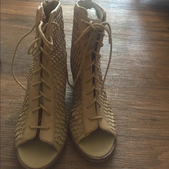 Lace up booties - Picture 2 of 2