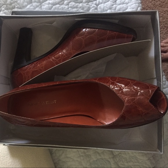 Nine West 👠 High Heels - Picture 2 of 4