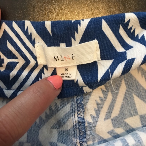 SM high waisted stretchy short shorts 💃🏻💁🏻 - Picture 2 of 4