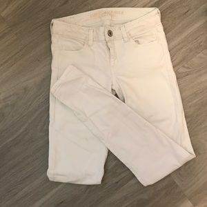 American Eagle white jeggings