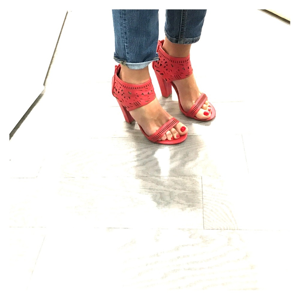 Magenta Pink Heels- size 7