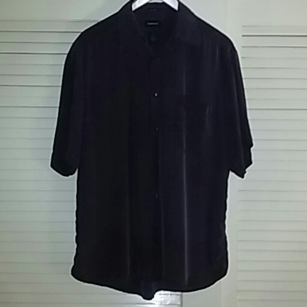 PERFECT Silk Claiborne L Burgundy SS Shirt
