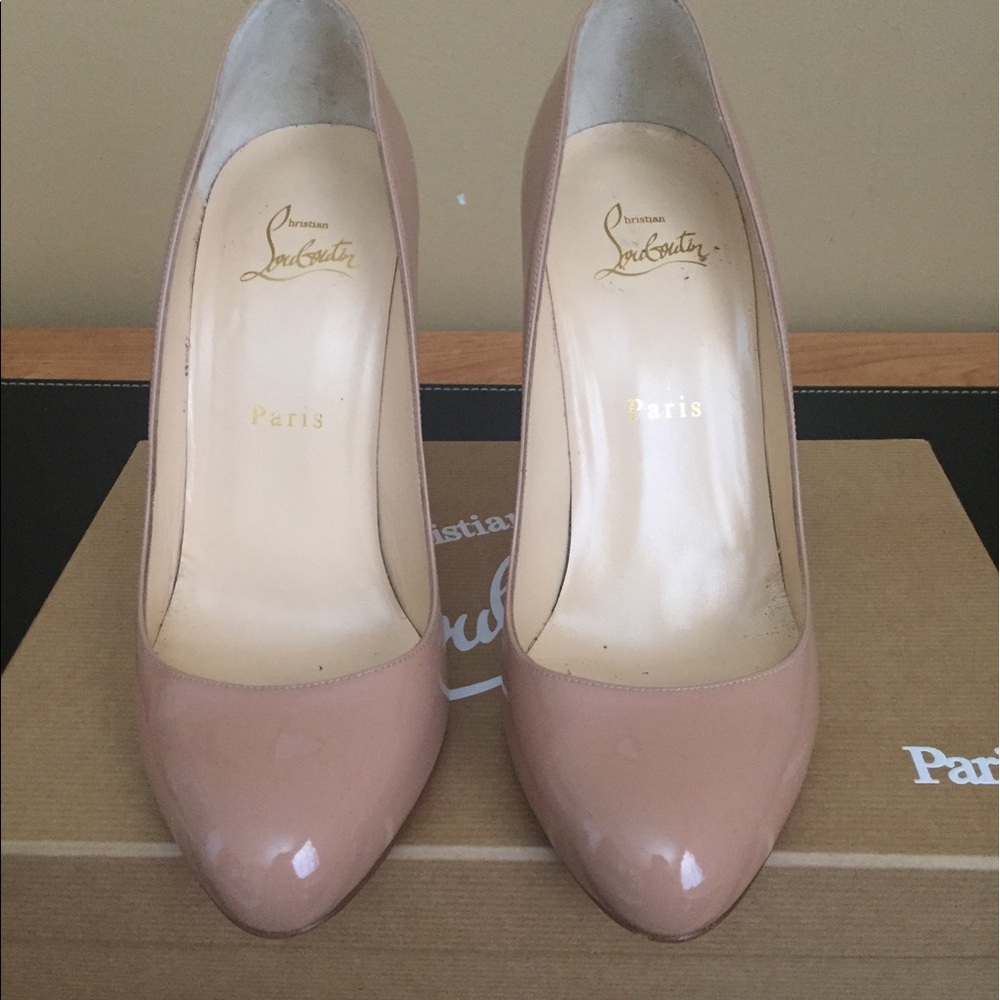 Dorissima Christian Louboutin patent pumps