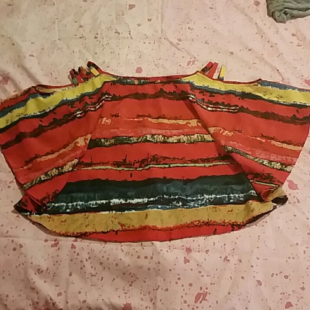Open shoulder, batwing top