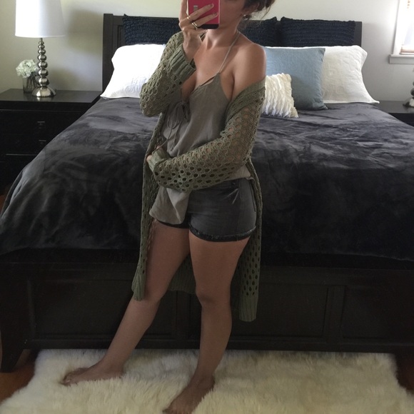 LAST1οΈβ£Long Green Open Knit Cardi - Picture 6 of 8