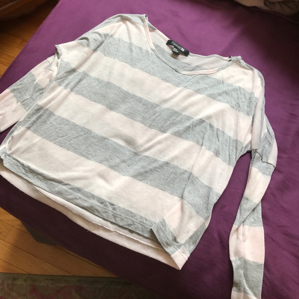 Forever 21 lose shirt