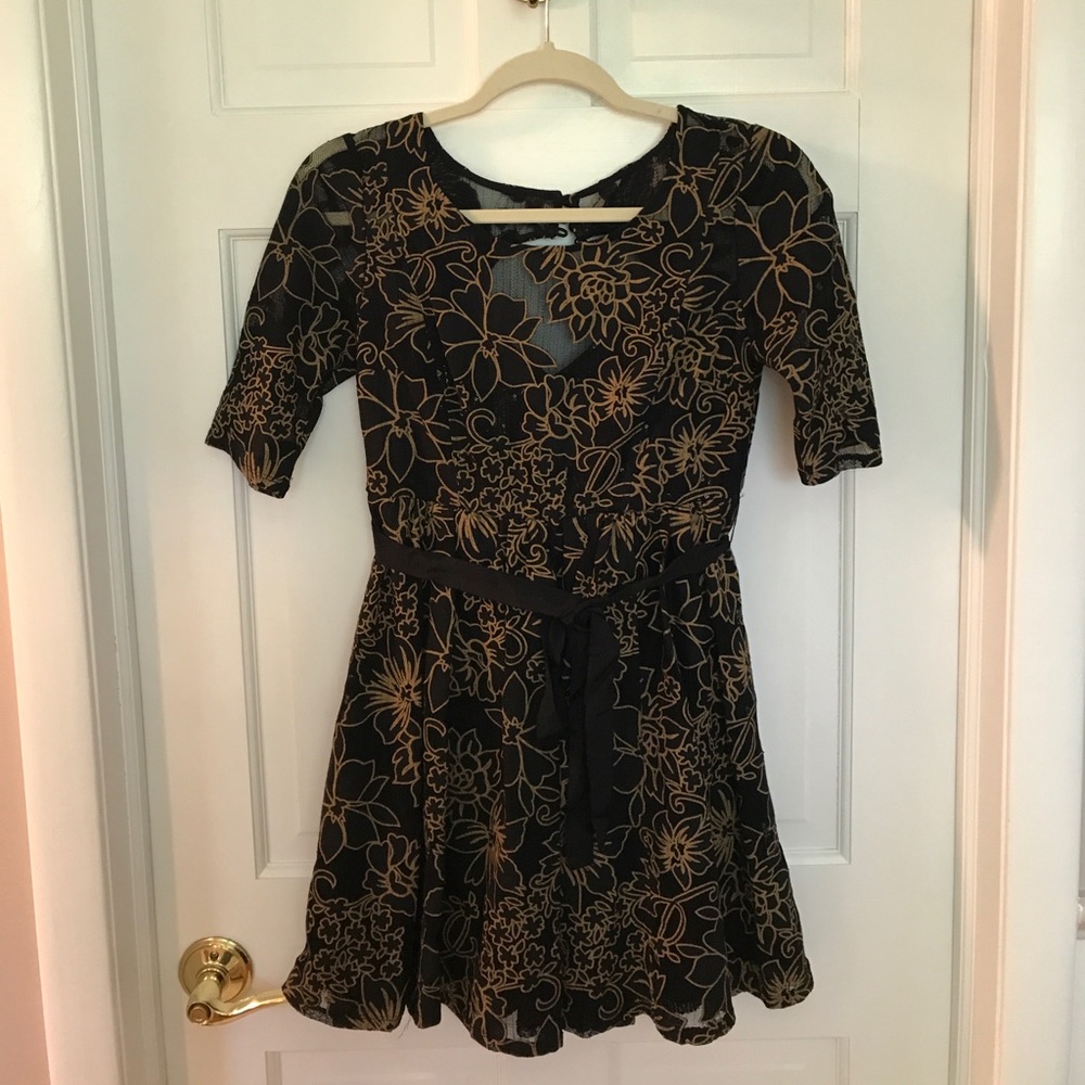 ✨Gorgeous classic dress! ✨