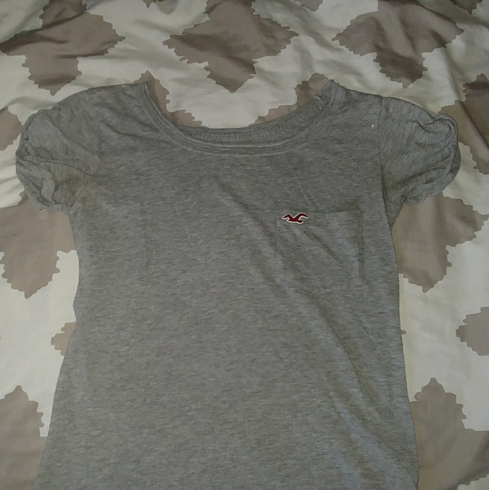 Gray basic Hollister tee