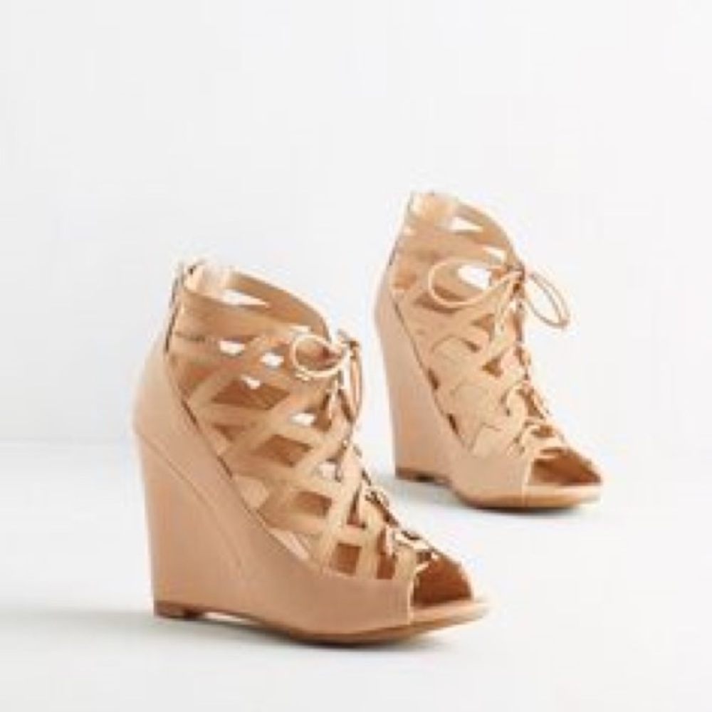 Modcloth Vixen Match Wedge in Tan