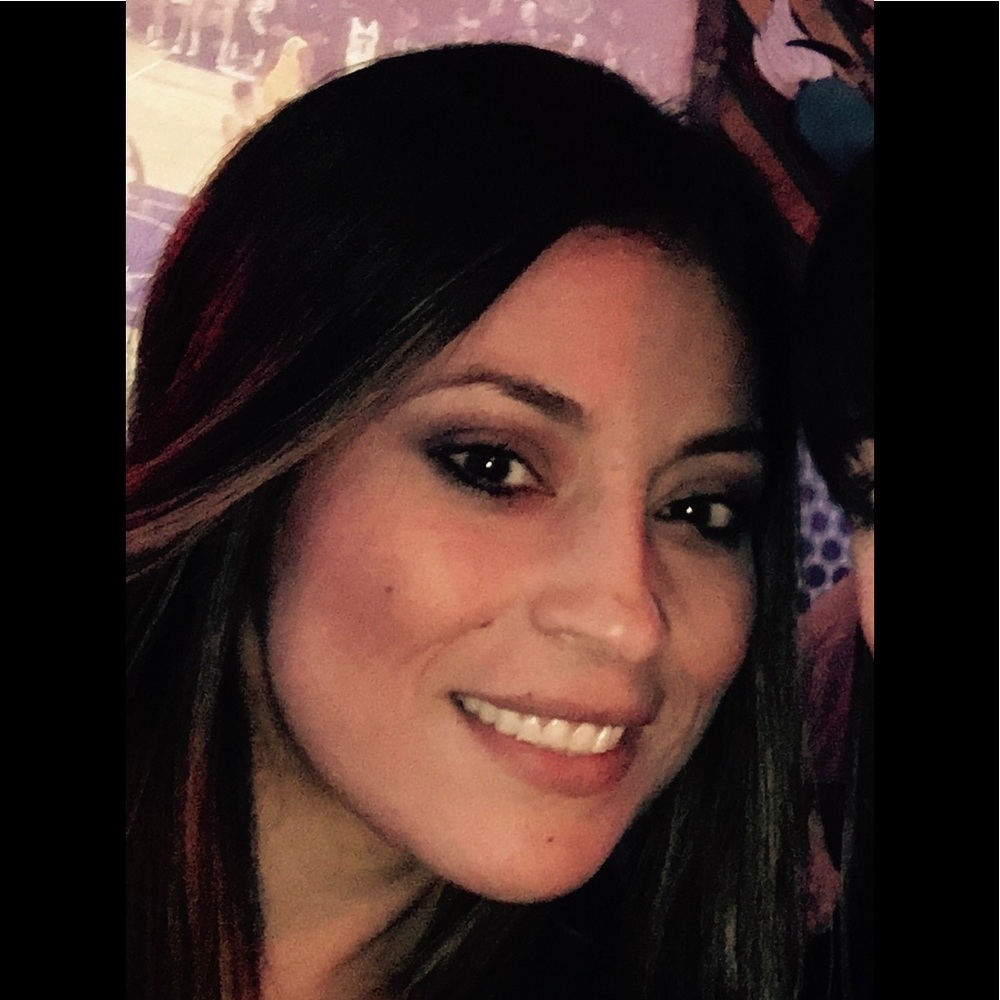 Meet your Posher, Marisa