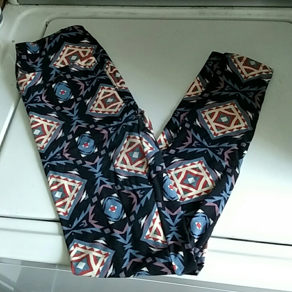 Aztec lularoe leggings