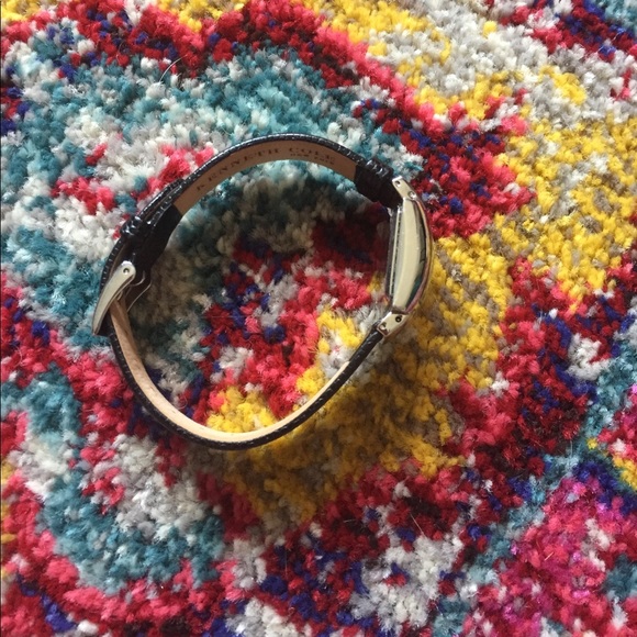 Kenneth Cole watch - Picture 3 of 3