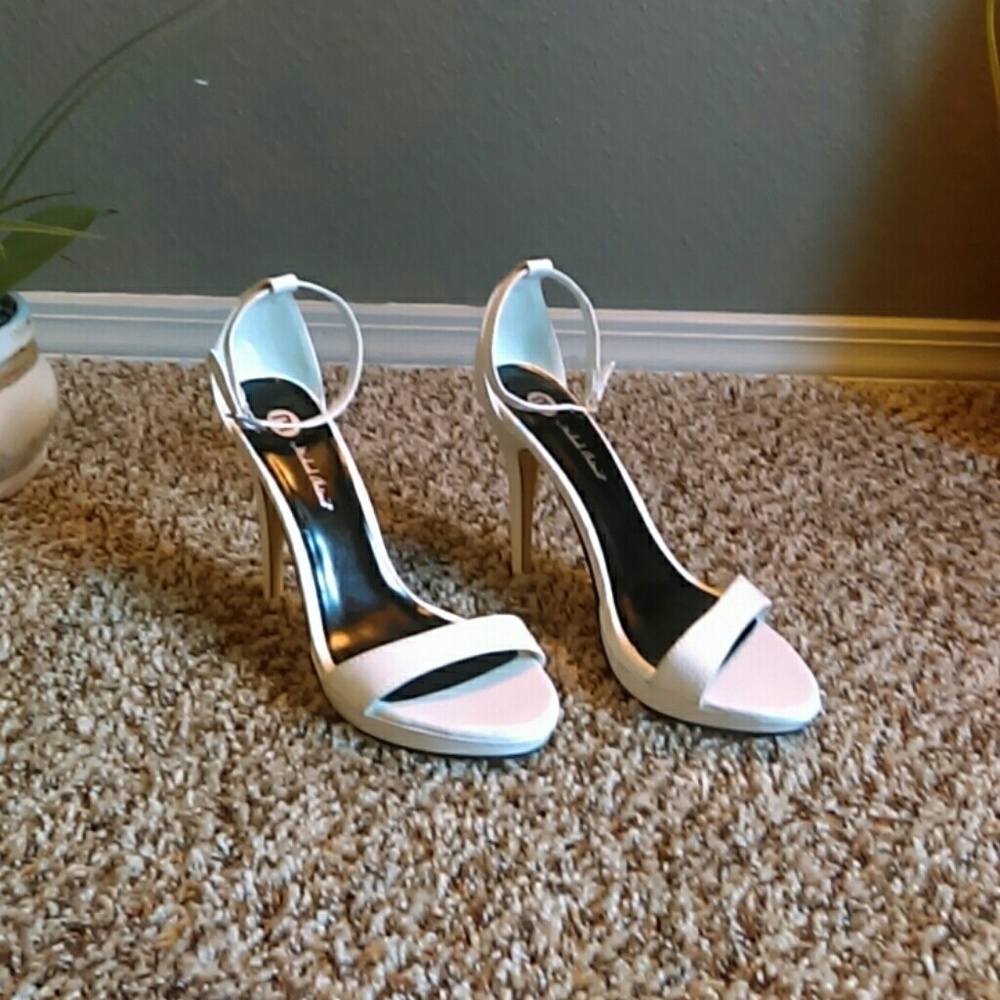 Michael Antonio Heels (White)