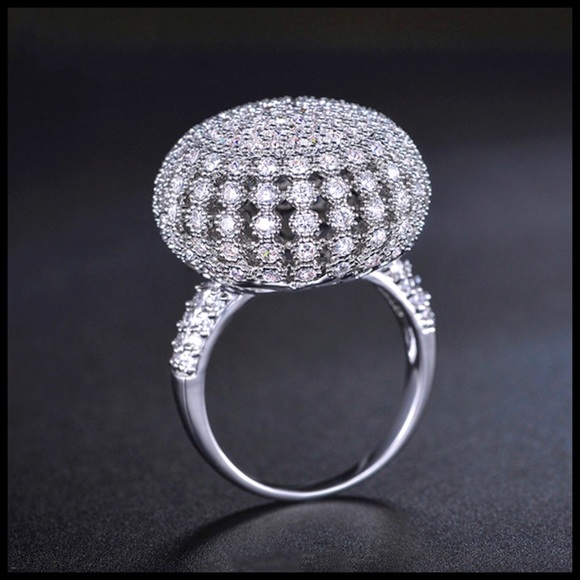 Swarovski Crystals Dome Ring - Picture 2 of 6