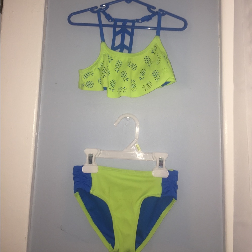 Bathing suit