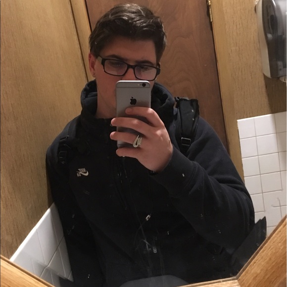 Meet your Posher, Brian - Picture 1 of 1