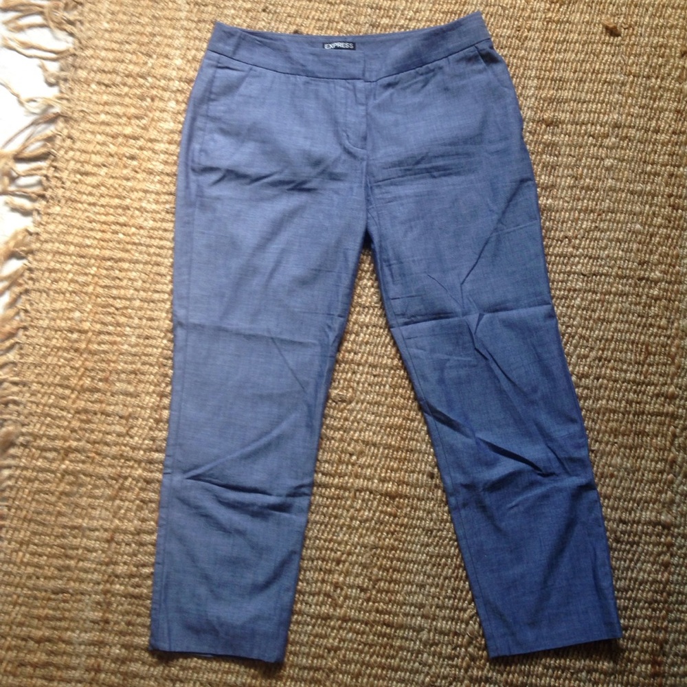 NWOT Express Editor Chambray Capris size 4R