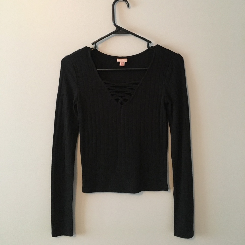 Aeropostalé black long sleeve