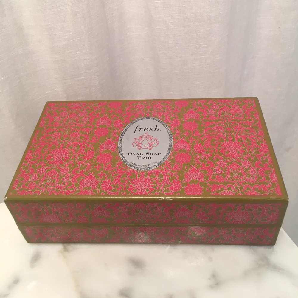 SALE! Fresh Oval Trip Soap, NIB