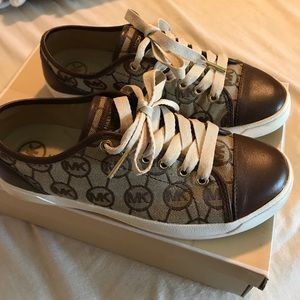 Michael Kors low top sneakers
