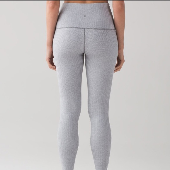 🌿RARE🌿Lululemon NWT HERRINGBONE WONDER UNDER - Picture 2 of 3