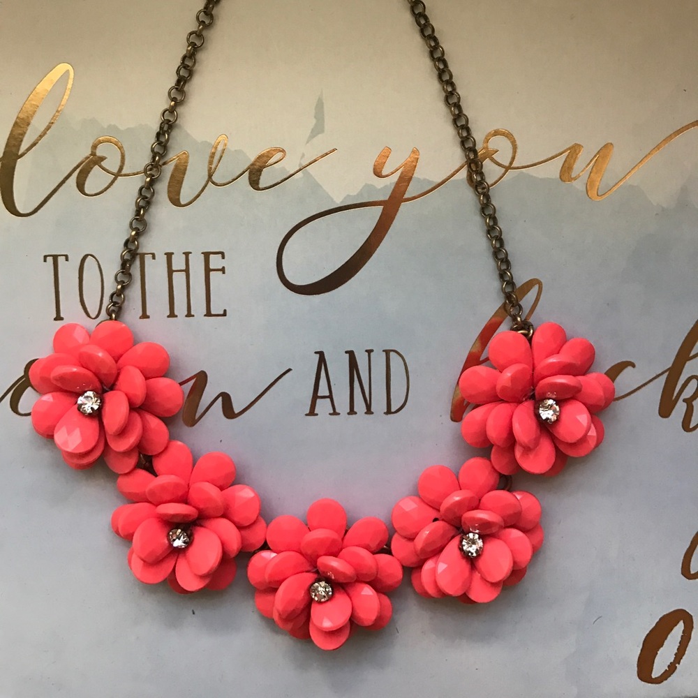 Gorgeous J•Crew Flower Fashion Necklace