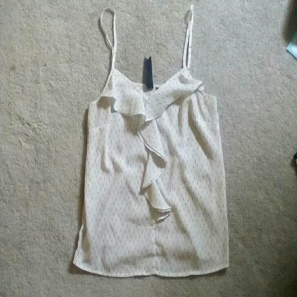 Tank top blouse with arows