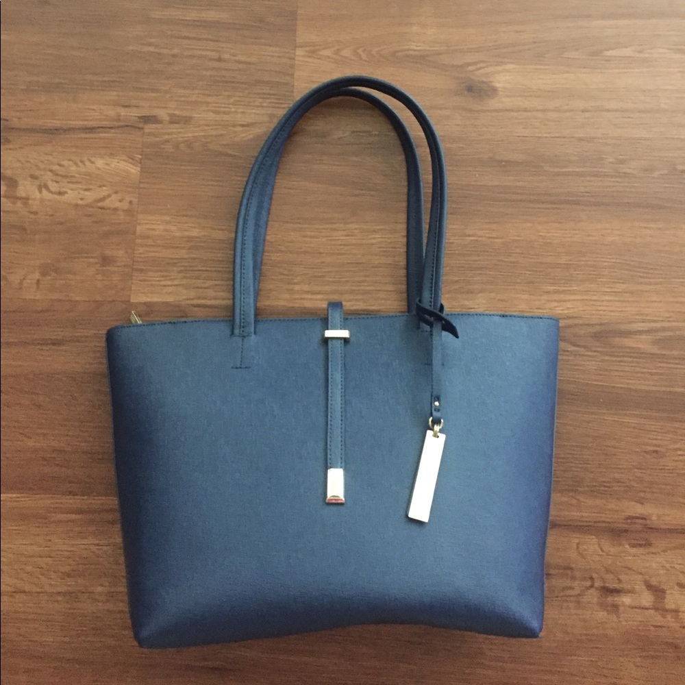Vince camuto  bag