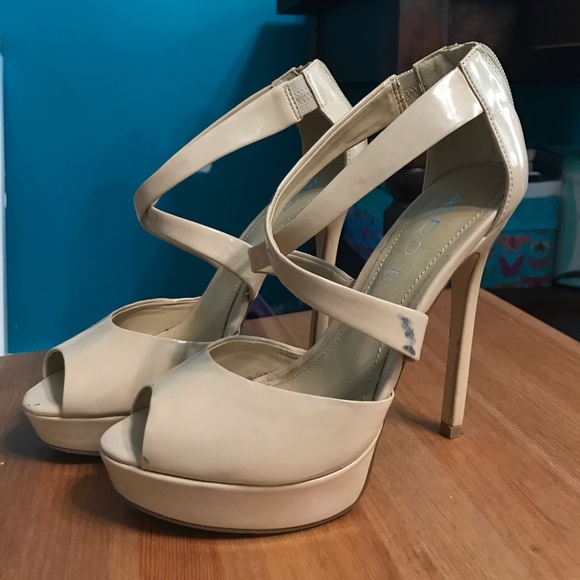 Aldo's genuine patent  leather peep toe 4" heels - Picture 2 of 4